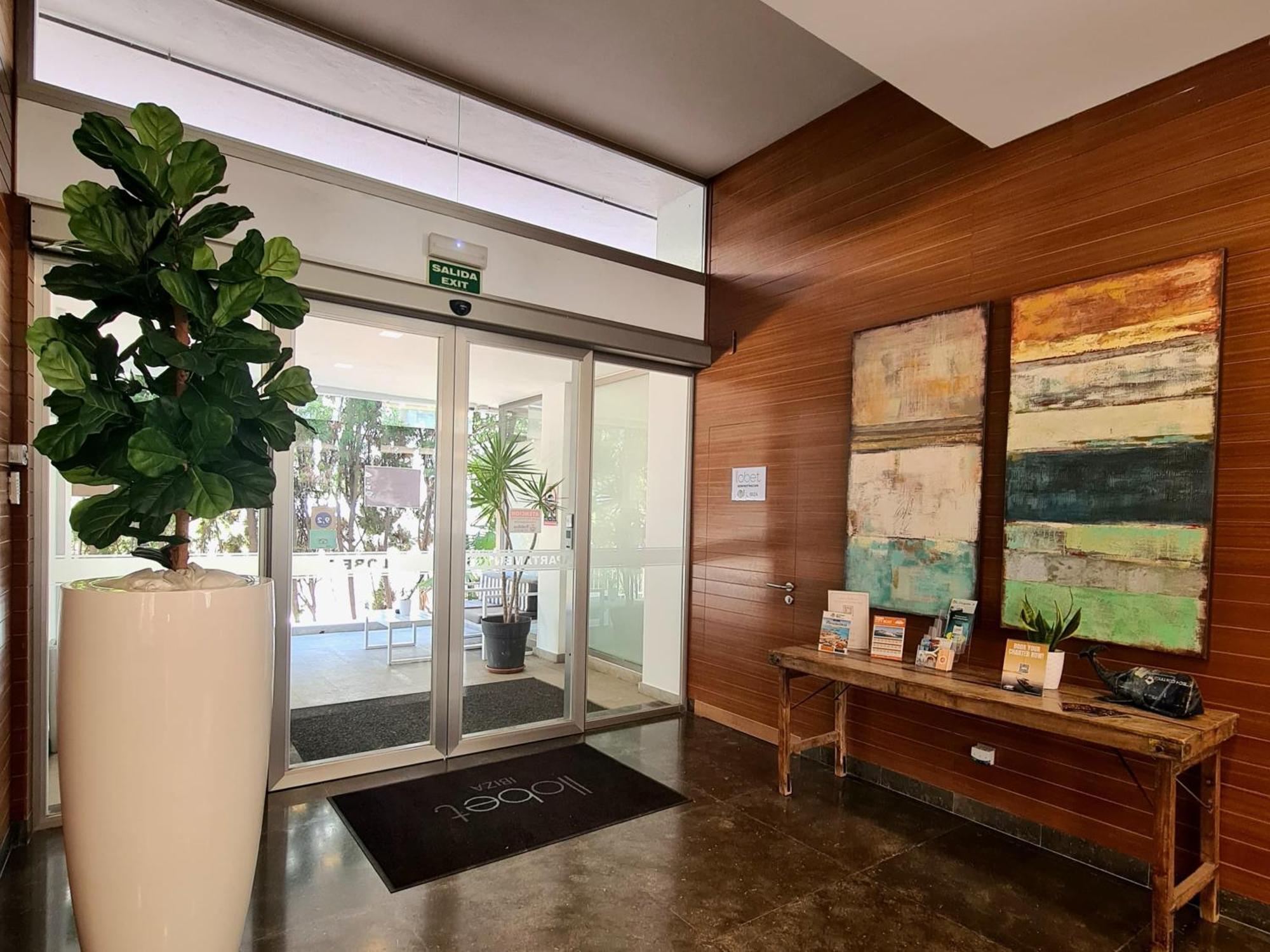 Hotel apartamentowy Llobet 3*