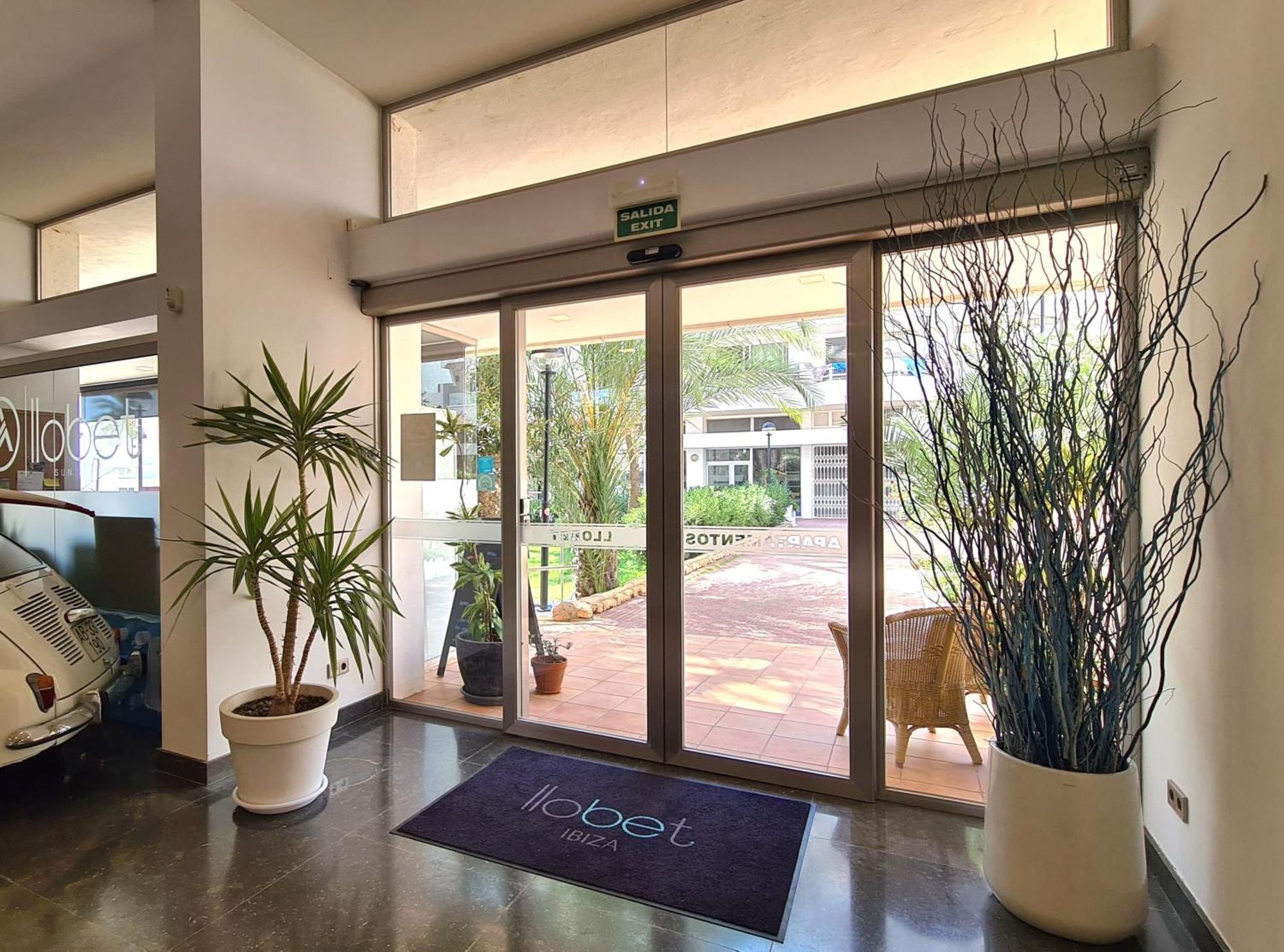Apartahotel Llobet