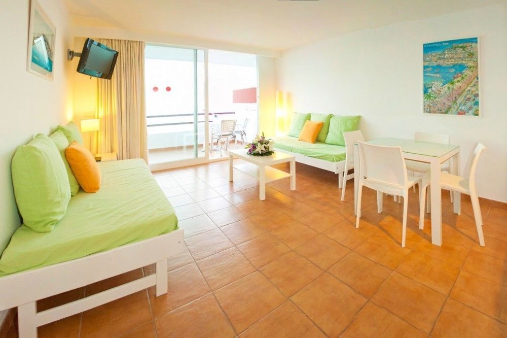 Llobet Apartahotel 3*